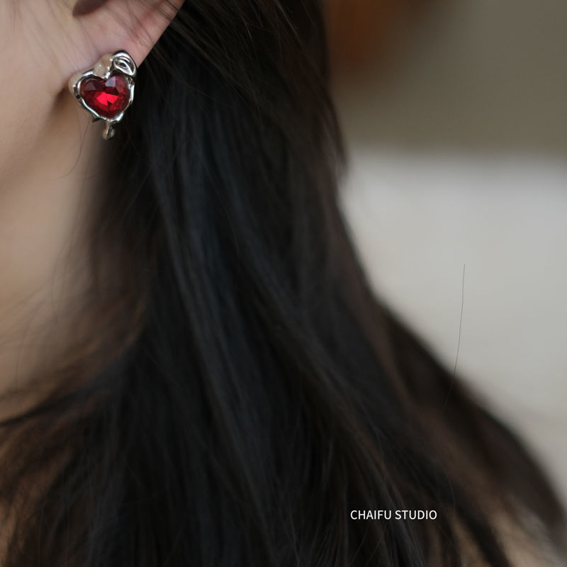 Molten Metal Red Crystal Love Earrings Emporium Discounts